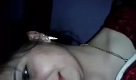 لا خلع ملابسه لها, مواقع سكس رومانسيه عاهرة, وتتحرك أصابعه.