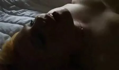 العذراء يشتكي فيلم سكس رومانسي اجنبي من الألم وعندما يكون الجنس من قبل