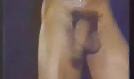 شاب أمريكي حار افلام سكس اجنبيه رومانسيه على كرسي