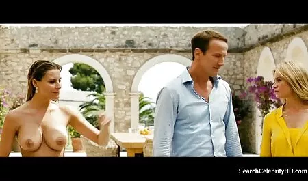 فتاة تجلس على رأسها وجعل الحب افلام رومانسية sex لها.