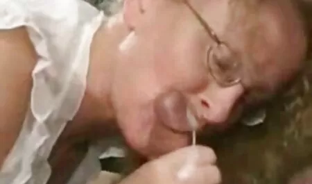 أصدقاء ينظر عاريات في دردشة الجنس مقاطع سكس رومانسيه