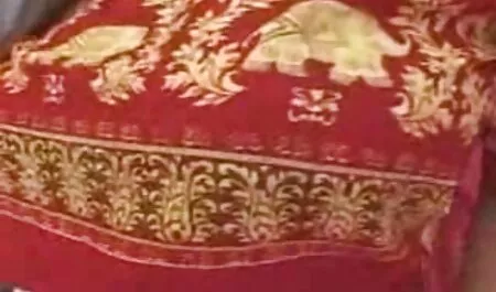نحيل في سن المراهقة لعق زوجة طويلة سكسرومانسية من السرطان.
