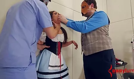 العضلات رجل شجرة العجاف 18 سنة من العمر في سن مقاطع سكس رومانسيه المراهقة