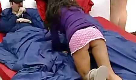 18 سنة رومانسيةسكس خرافية صغيرة الملاعبة حفرة نظيفة لنفسك.