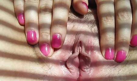 القط ايلينا افلام رومانسية ساخنة الساقين.