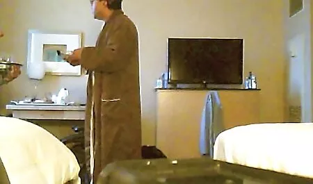 فتاة تعمل على سكس رومانسي اجنبي الصفحة