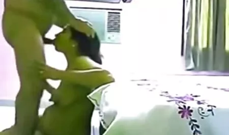 فتاة تفتح حفرة في افلام سكس مترجمه رومانسيه كس مع علامة.