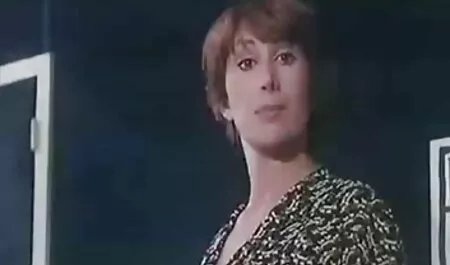 لحية مثلي الجنس في مقاطع سكس رومانسيه الحمام مع صديقها.