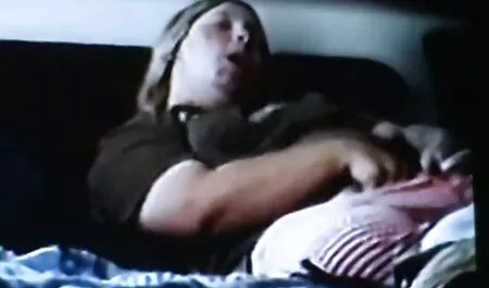 نحيل كس لعق وفرك الدجاج سكسيرومانسيه في الملف الشخصي Runet