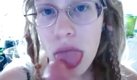 رجل يأكل صديق في الشرج سكس رومانسي اجنبي أولا ثم الأعضاء .