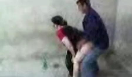 رجل انحنى مع القشريات ، مثلي الجنس ، ووضع طول المكبس إلى افلام اجنبي رومانسي سكس هذه النقطة