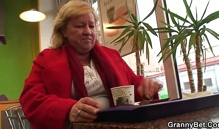 ألفا من الذكور جذب فتاة رقيقة جدا على افلام سيكس رومانسية القضيب.