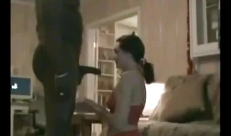 العبد البشري الذي تمرد افلام سكس رومانسيه جدا وأذى الفتاة.
