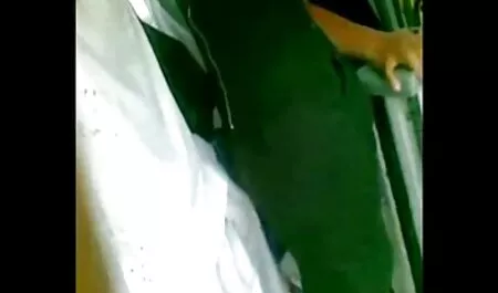 الجمال مع الملابس افلام رومانسية اباحية الرطبة على الصدر الكامل من العاطفة, كس, الإباحية الدردشة