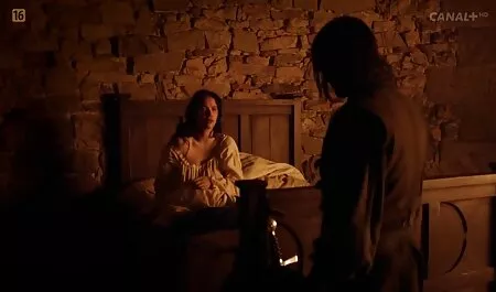 مثل العبد المطيع ، مقاطع سكس رومانسيه على ركبتيه ، قالب لرجل