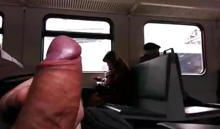 رجل ، شخص يتبول أولا من الماعز ، افلام رومانسيه خلاعي أحبها في المطبخ.