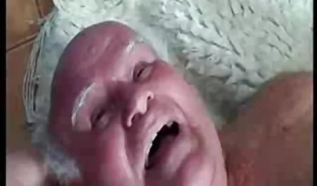أنت تمارس افلام رومنسية ساخنة الجنس مع رجل ، حتى يأكل.