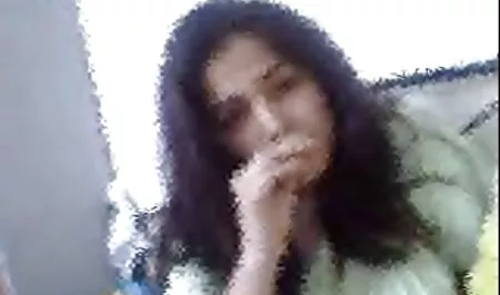 الجمال الروسي افلام سكس رومانسيه طويله يلعب بمهارة مع واحد من النفط