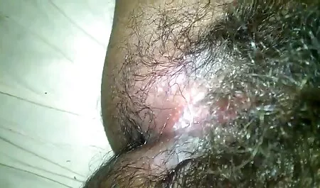 Lesbukha أكل يدها افلام رومانسية للكبار سكس اليمنى.